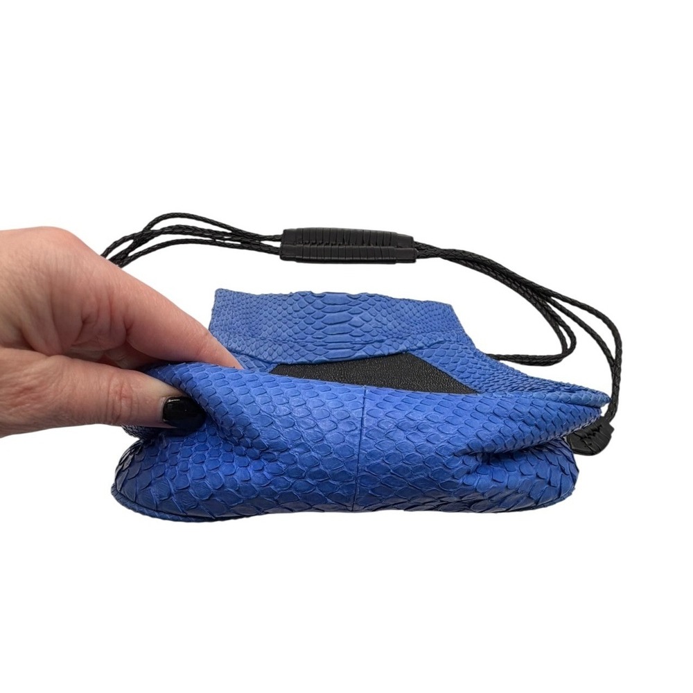 Khirma Eliazov Mignonne Pouch Blue Python Stingray Drawstring Crossbody Bag Mini - Picture 4 of 12